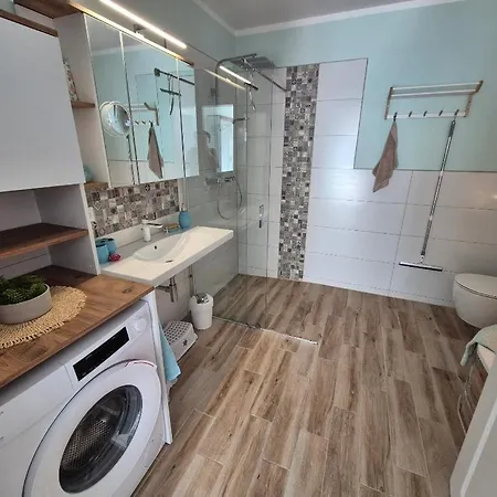 Holiday home Rosenhaus Naehe Bodden Und Ostsee An Den Kranichfeldern *