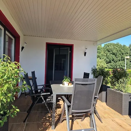 Rosenhaus Naehe Bodden Und Ostsee An Den Kranichfeldern * Hermannshagen Heide